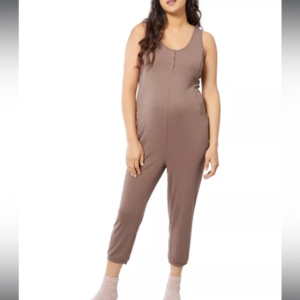 NWOT Ingrid and Isabel Let Me Sleep Maternity Ribbed Jumpsuit